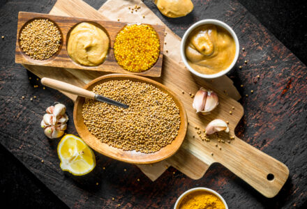 Assortment of mustard